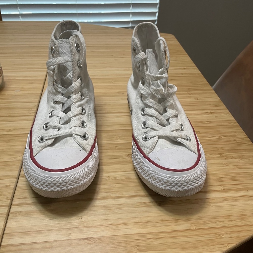 Women 5.5 high top converse
